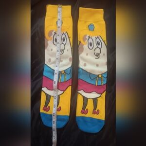 2 Pr Socks-Ms Puffs  (NWOT)